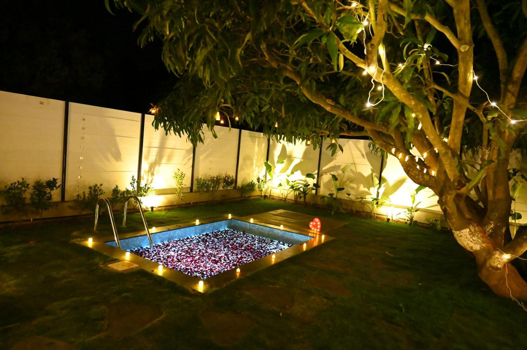 Aura Farms - Private Pool Cottages Rāmanagaram Exterior foto