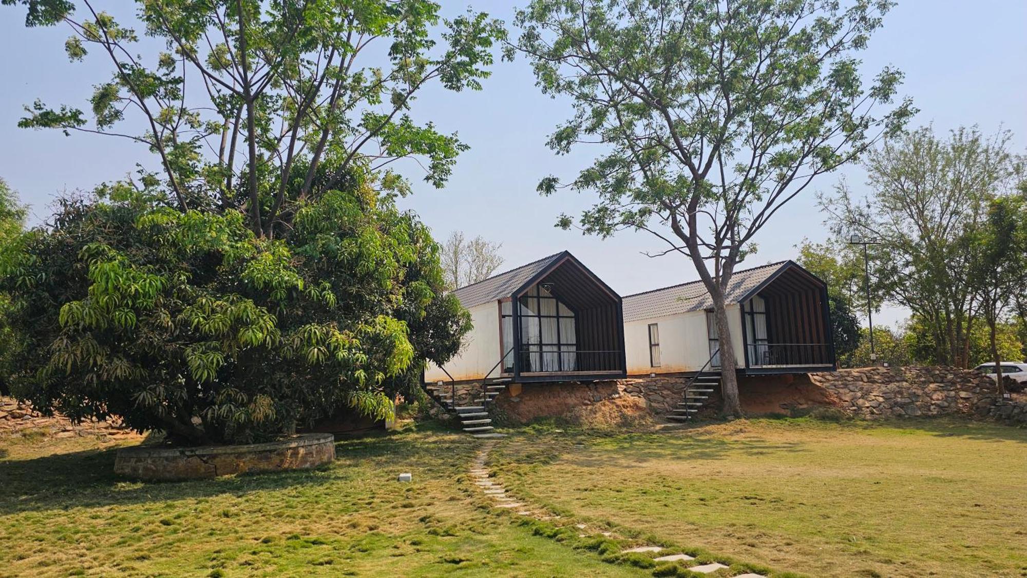 Aura Farms - Private Pool Cottages Rāmanagaram Exterior foto