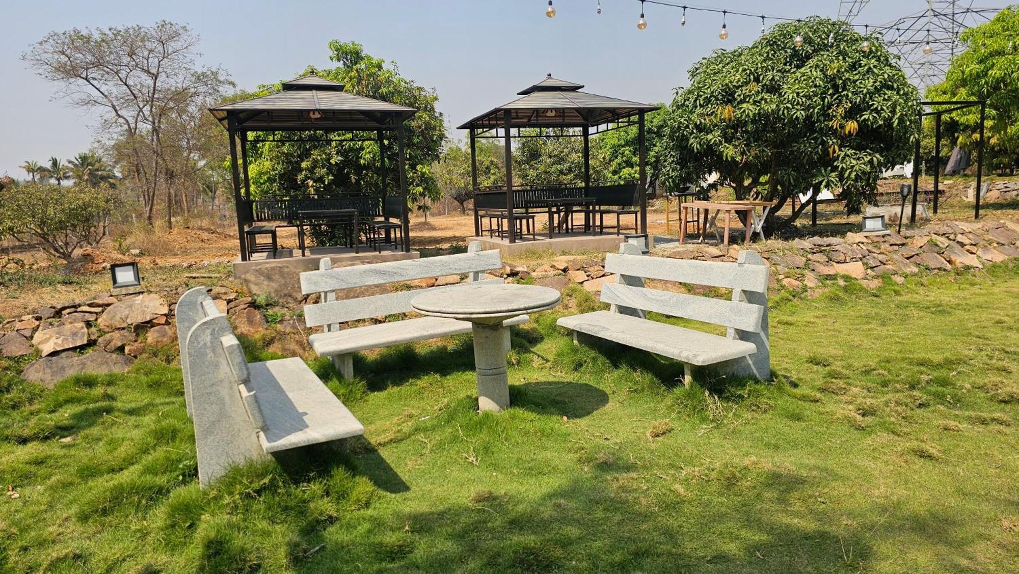Aura Farms - Private Pool Cottages Rāmanagaram Exterior foto